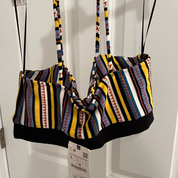 Set - Picture 2 of 4